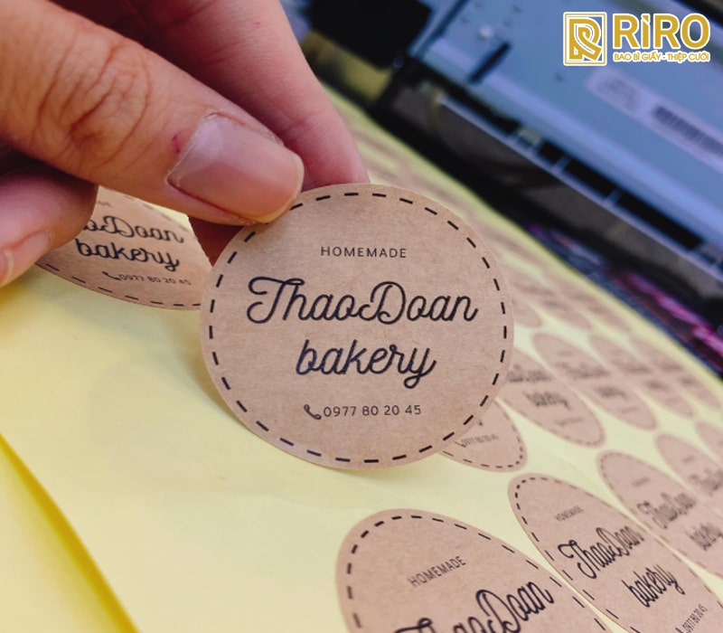 Ứng dụng In Decal giấy (Decal giấy Kraft, giấy Couche)