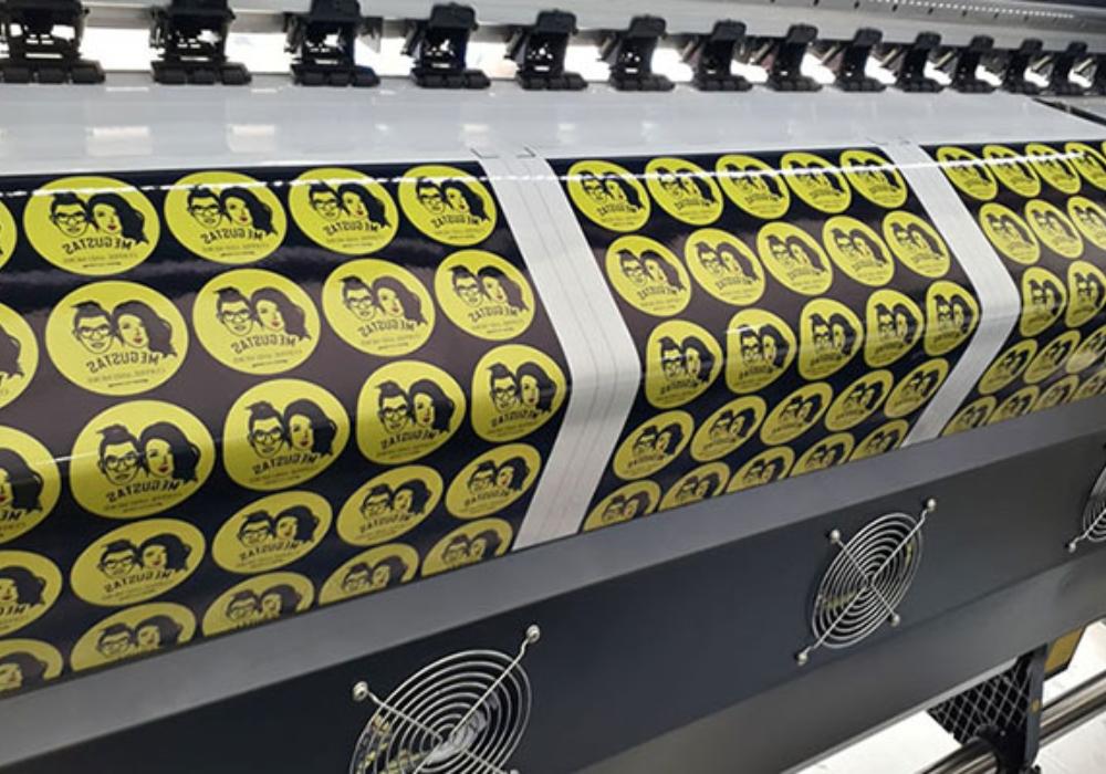 Quá trình in Decal quảng cáo diễn ra như thế nào